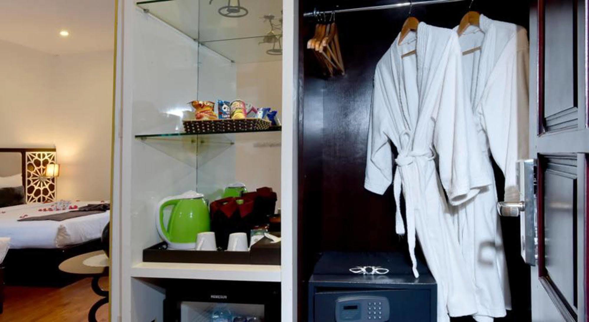 Hanoi Glance Hotel Bagian luar foto